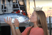 Destin Fishing Rodeo Miss Destin Kisses Fish