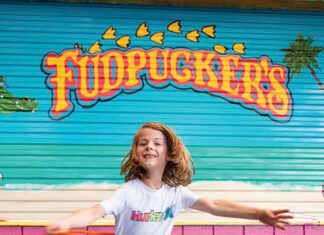 Fudpuckers play