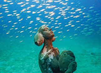 Underwater Museum of Art statue