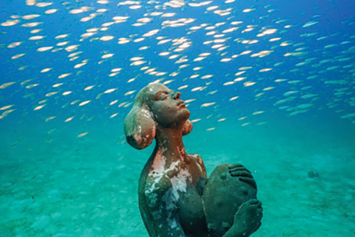 Underwater Museum of Art statue