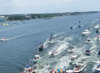 Trump Boat Parade FWB