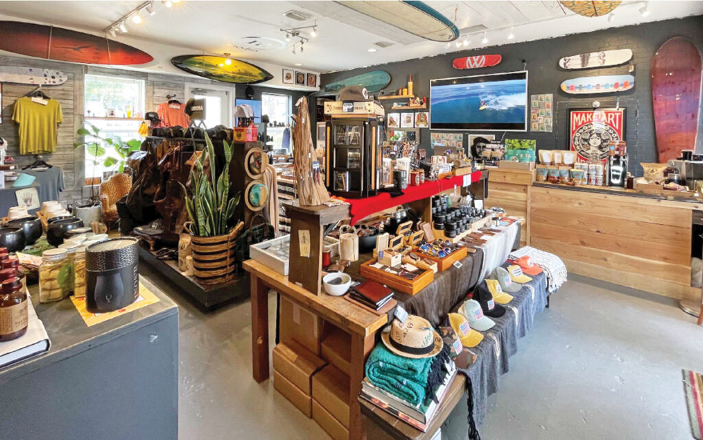 Captured Clothing Modus Interior